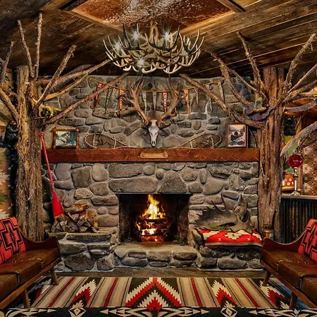 Urban Cowboy Lodge